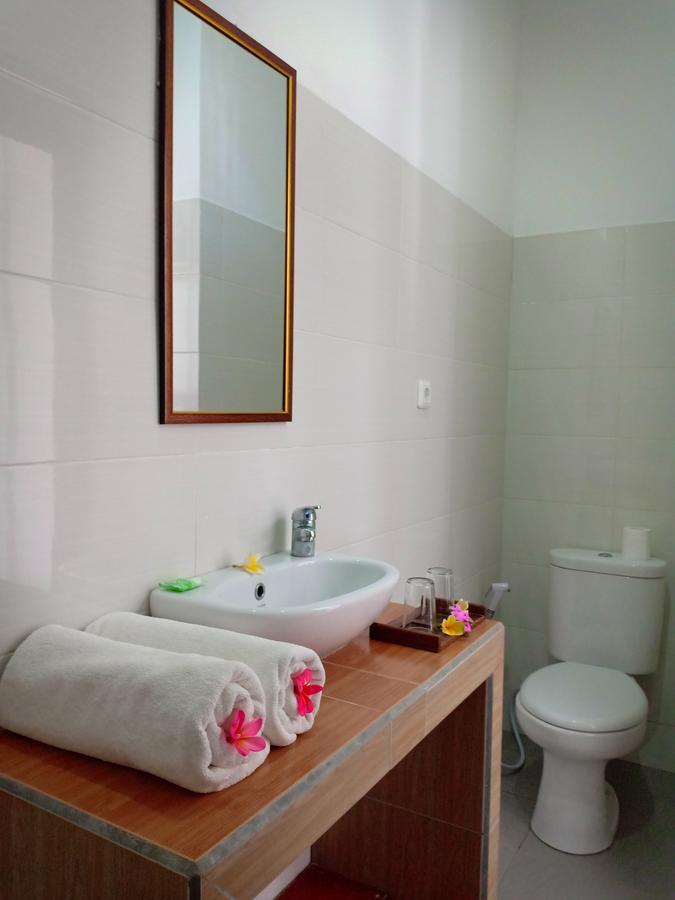 Dwiki Putra Home Stay 누사 렘봉안 외부 사진