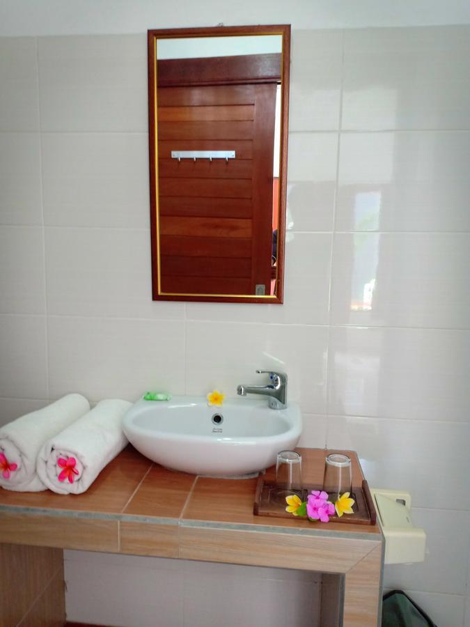 Dwiki Putra Home Stay 누사 렘봉안 외부 사진