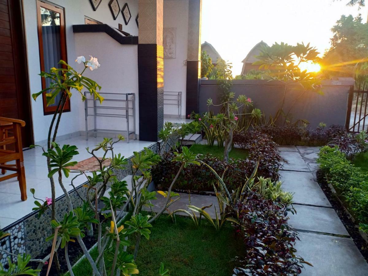 Dwiki Putra Home Stay 누사 렘봉안 외부 사진