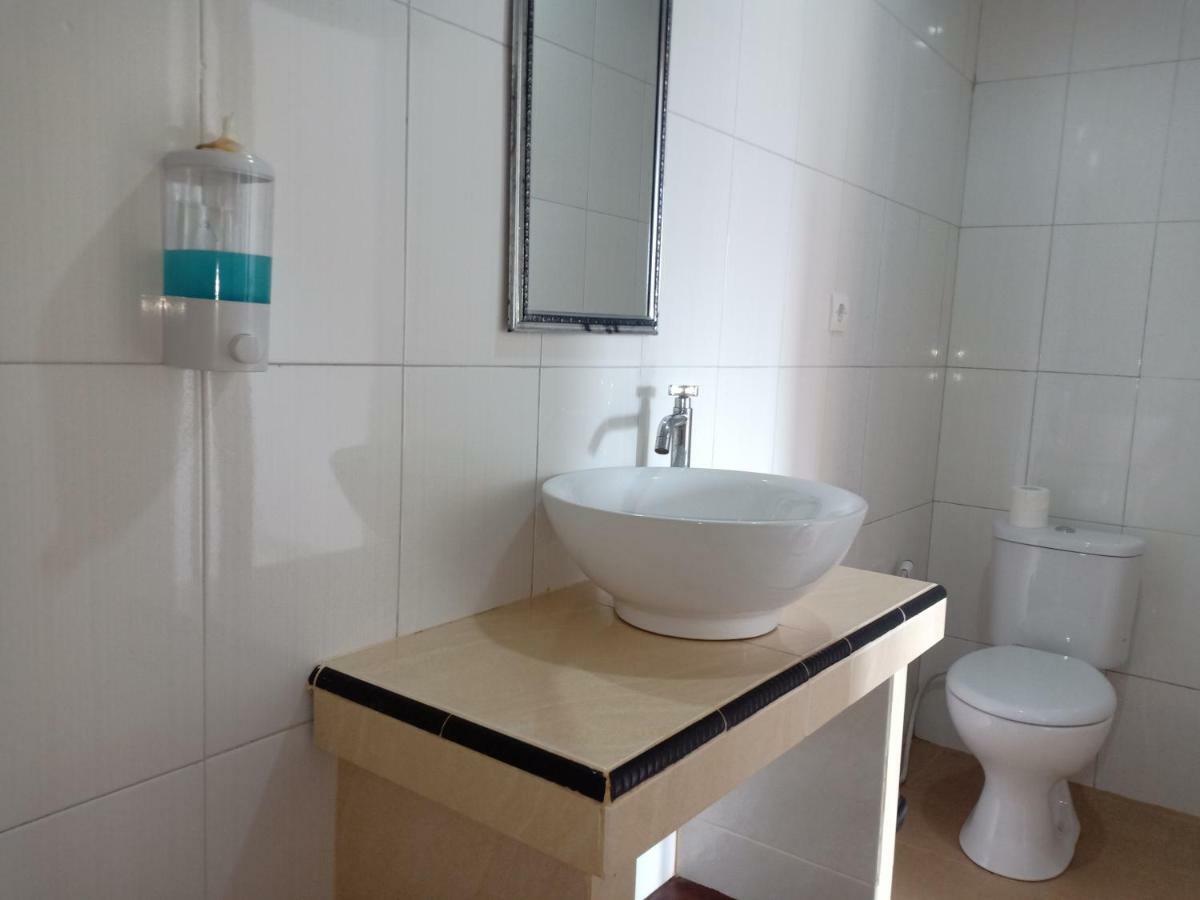 Dwiki Putra Home Stay 누사 렘봉안 외부 사진